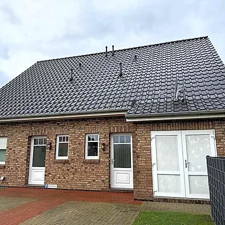 Mit Garten Dornum